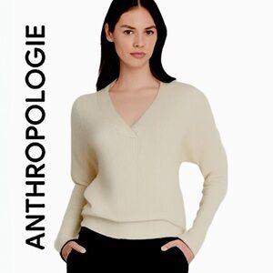 MAEVE. Anthropologie. NWOT. Gorgeous V-Neck Pullover Ribbed Sweater. Cream.M